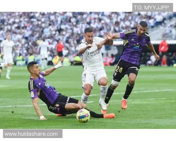 国王杯激战皇马逆转里昂争议判罚引发全场热议