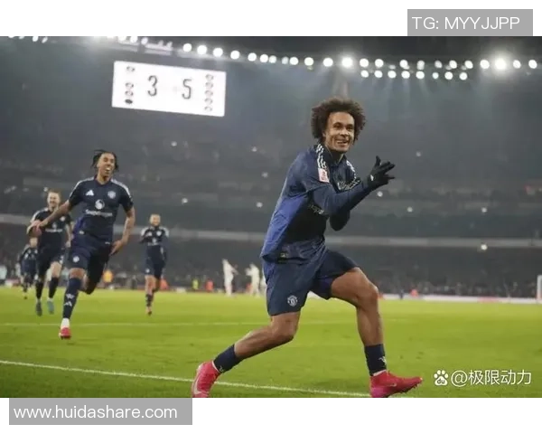 足总杯激战莱比锡大胜曼联补时进球引发争议判罚全场沸腾